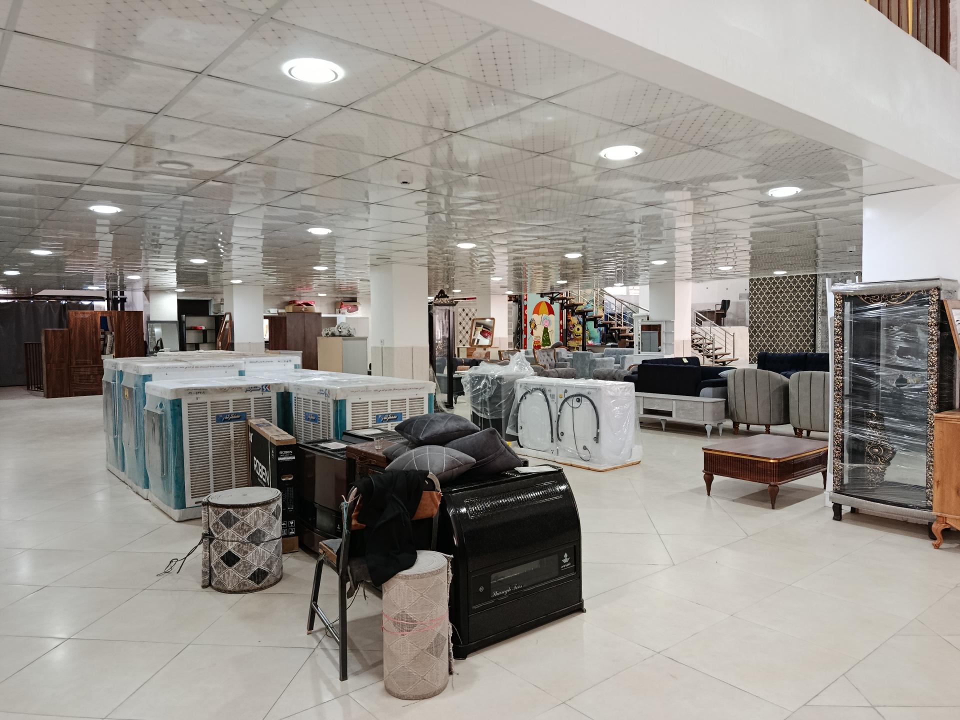 عکس تالار فرش شهر