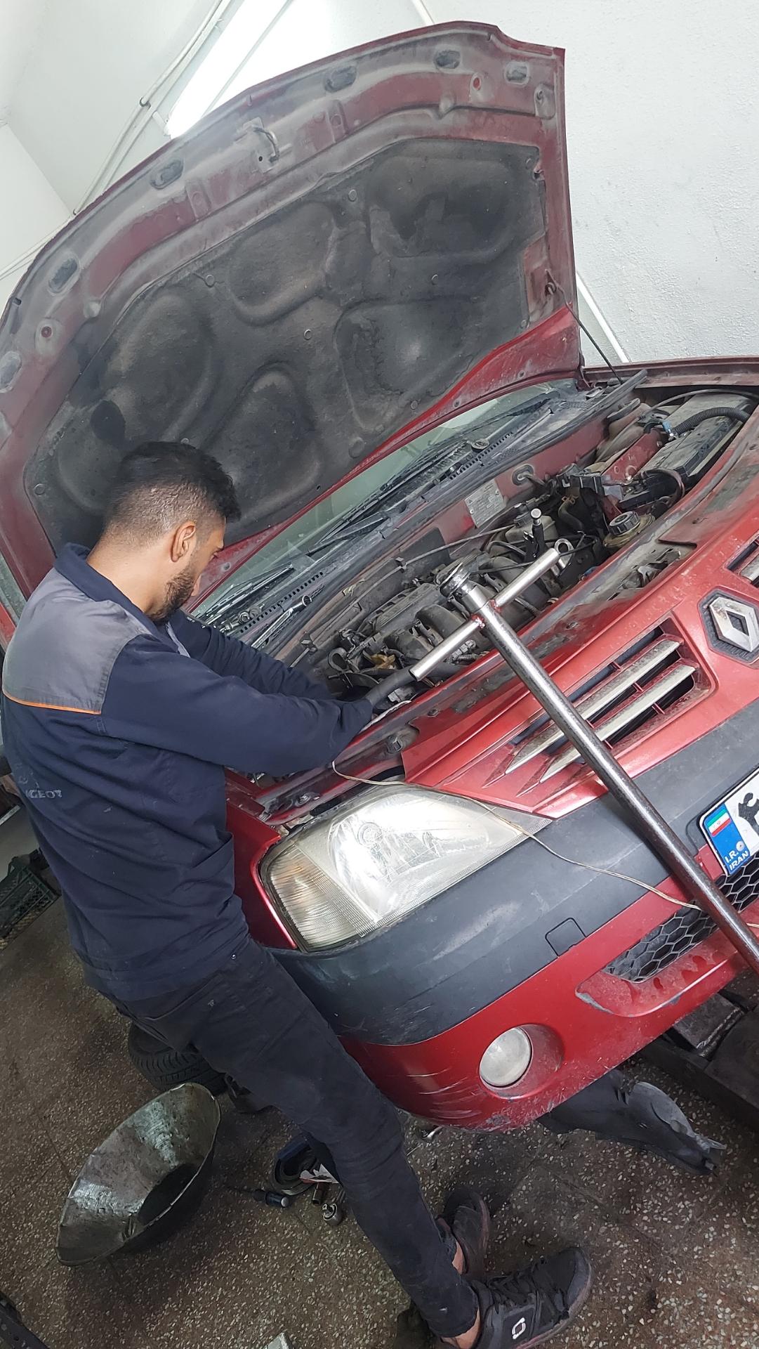 عکس تعمیرگاه میلاد