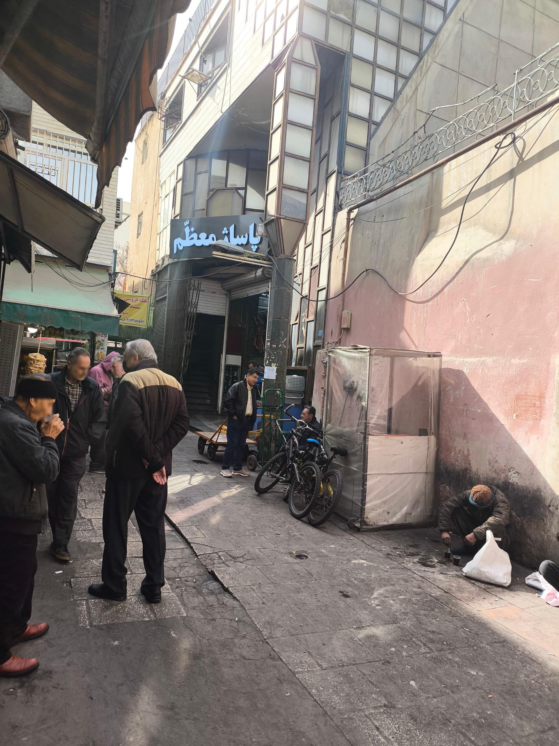 عکس پاساژ معظم 