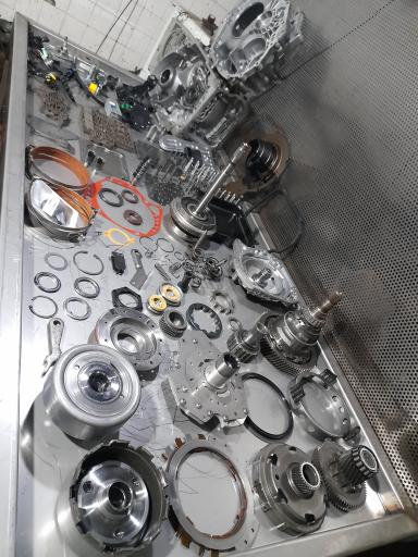 عکس تعمیرگاه وات گیربکس