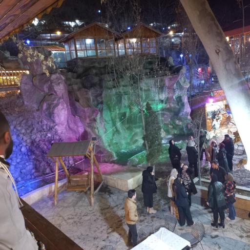 عکس باغ رستوران رویال