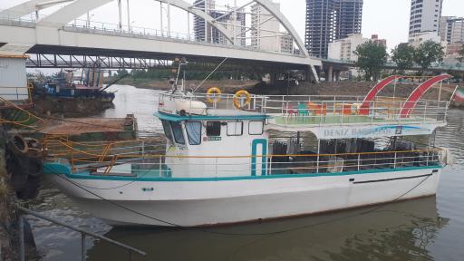 کشتی تفریحی گردشگری دِنیز