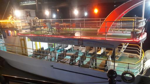 کشتی تفریحی گردشگری دِنیز