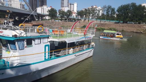 عکس کشتی تفریحی گردشگری دِنیز بابلسر