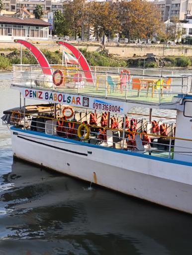 عکس کشتی تفریحی گردشگری دِنیز