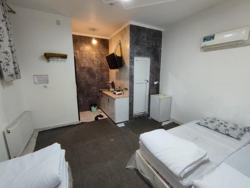 عکس مهمانپذیر بشری 