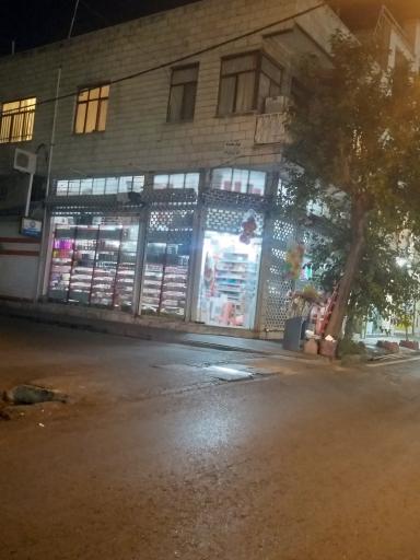 عکس ظروف پلاستیک و آشپزخانه