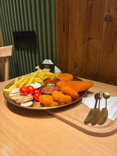 عکس کافه عموسیبیل