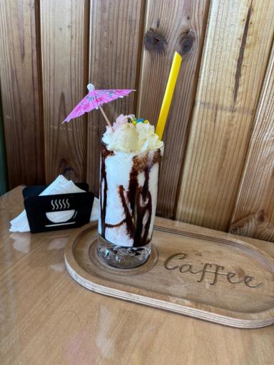 عکس کافه عموسیبیل