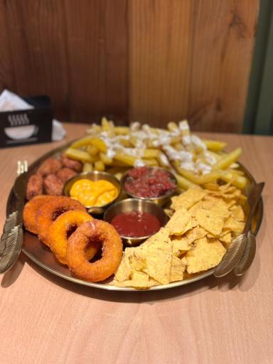 عکس کافه عموسیبیل