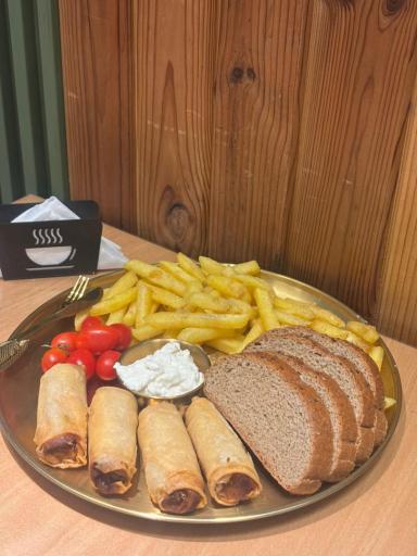 عکس کافه عموسیبیل