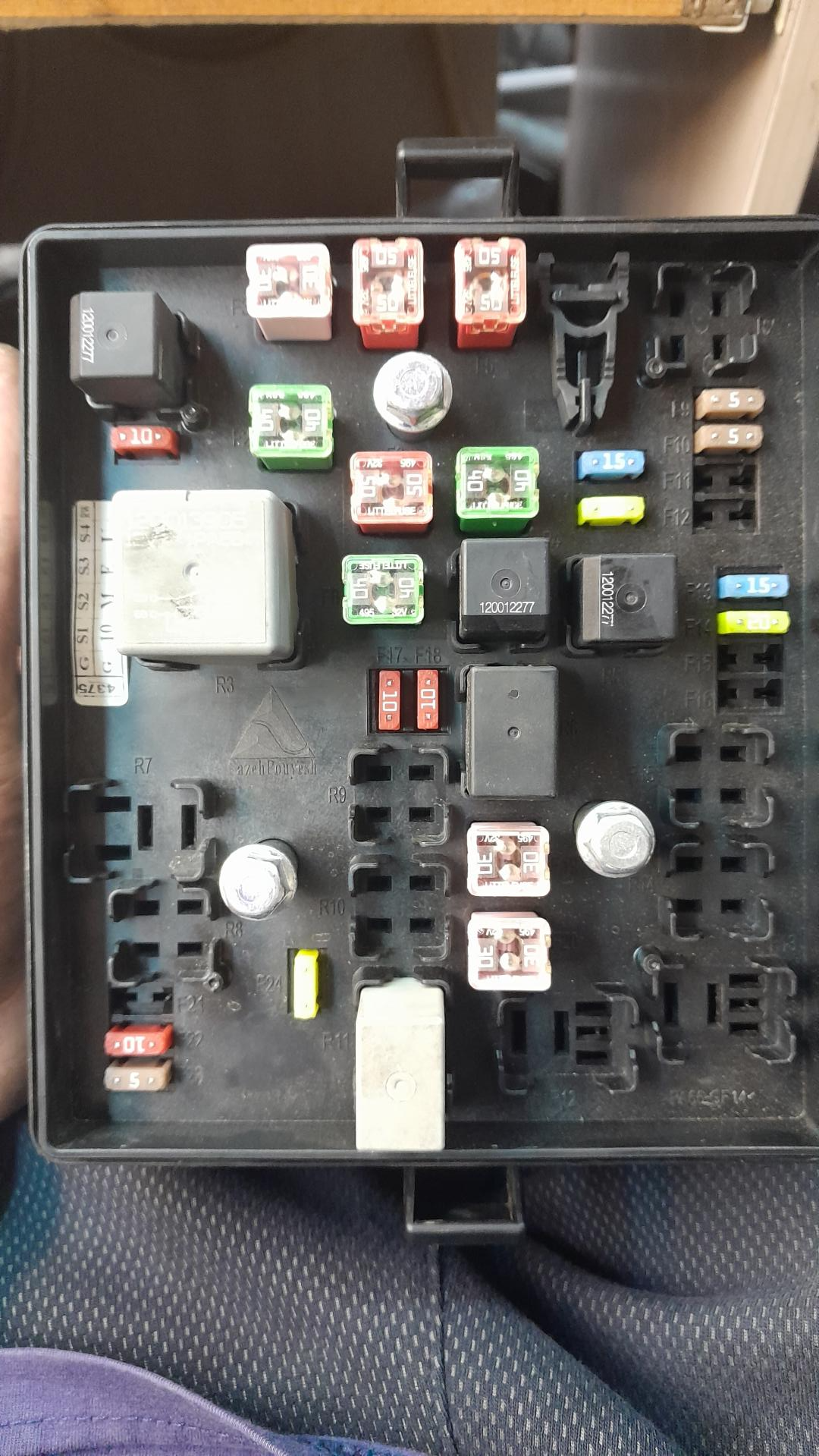 عکس برق و الکترونیک خودرو