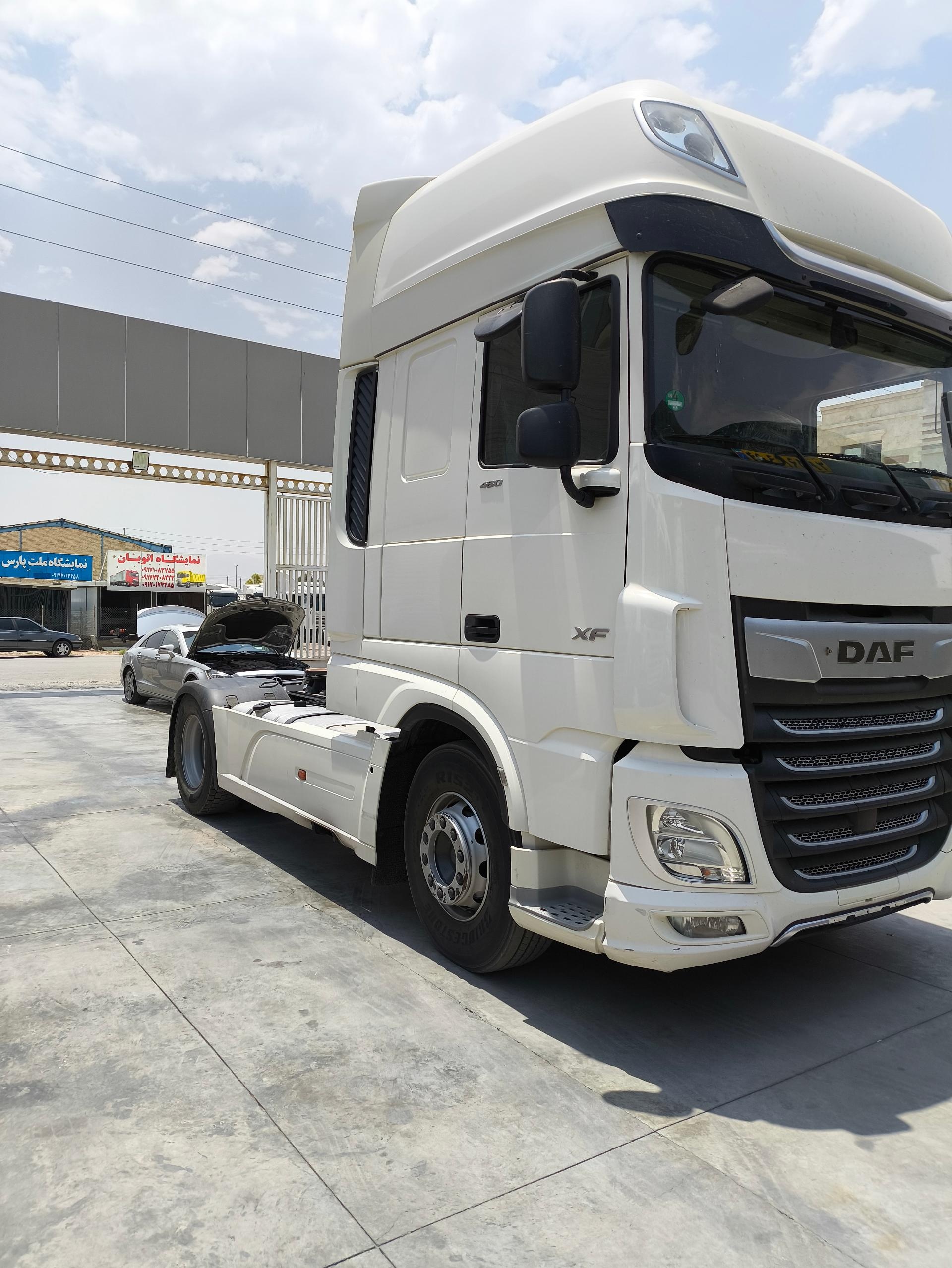 عکس کارشناسی ماشین سنگین و تشخیص رنگ کامیون کامیونت