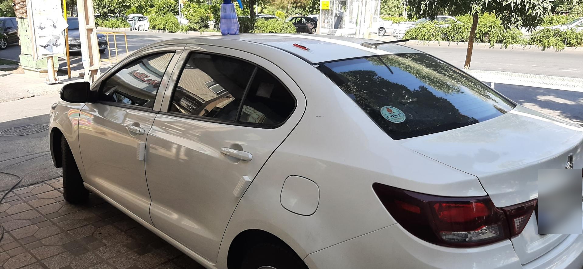 عکس شیشه دودی و تزئینات کنعان 