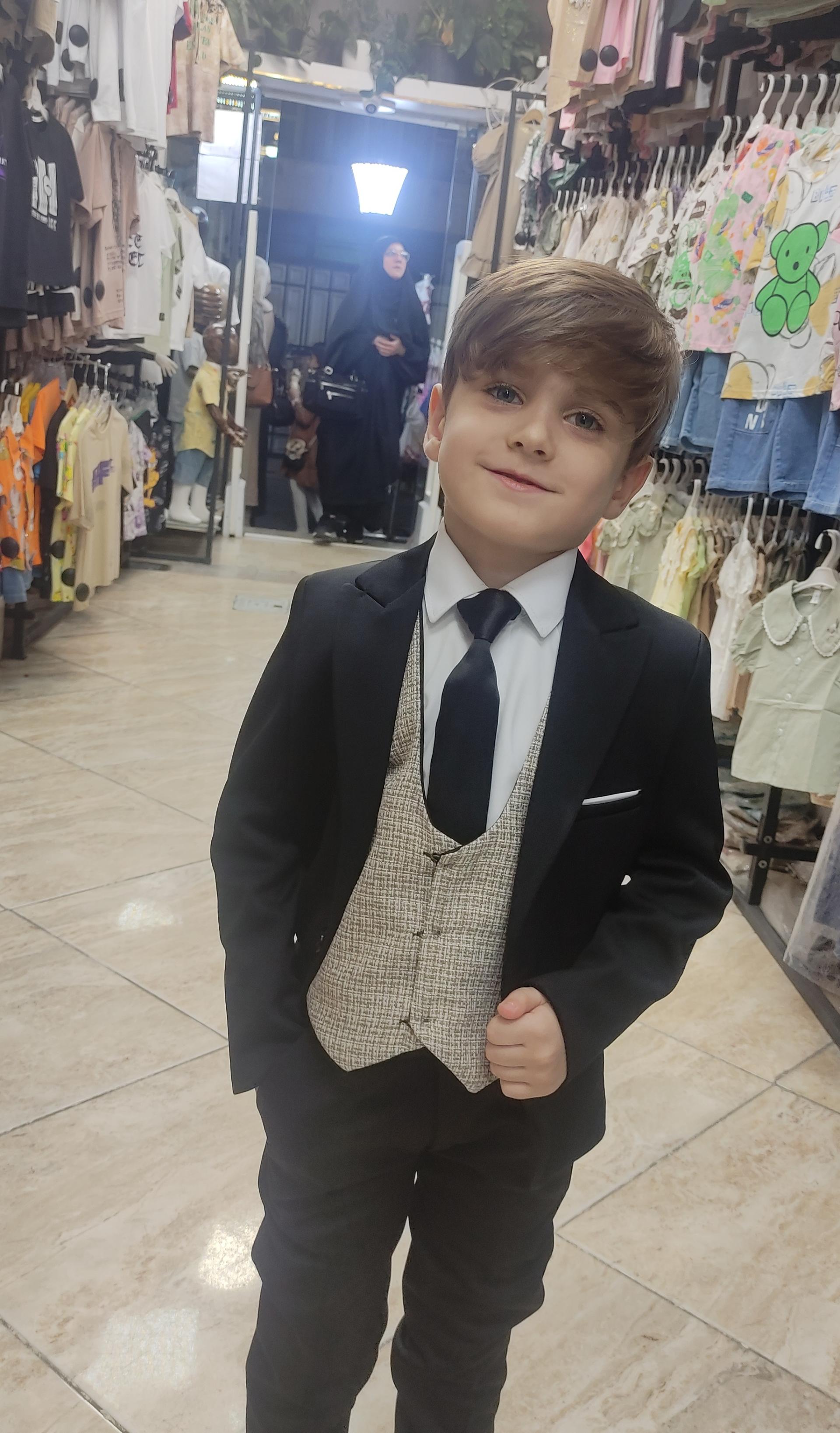 عکس پوشاک کودک و نوجوان محسن 