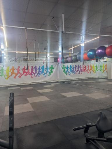 عکس آکادمی ورزشی ماه تندیس