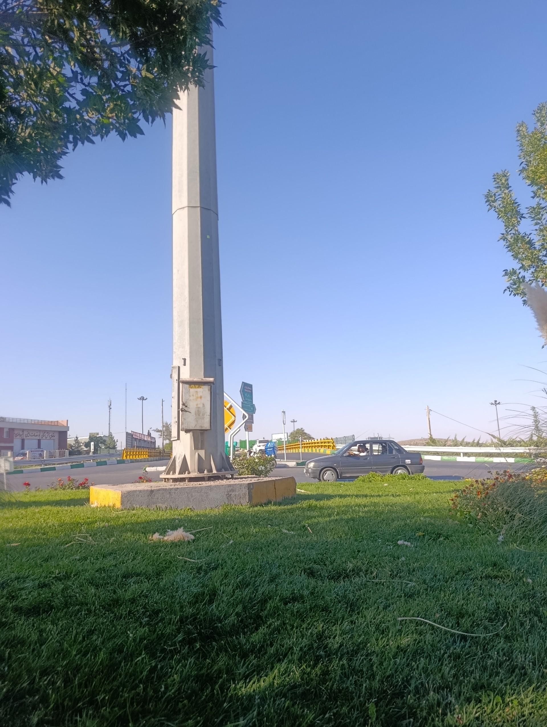 عکس  پایانه وکیل آباد