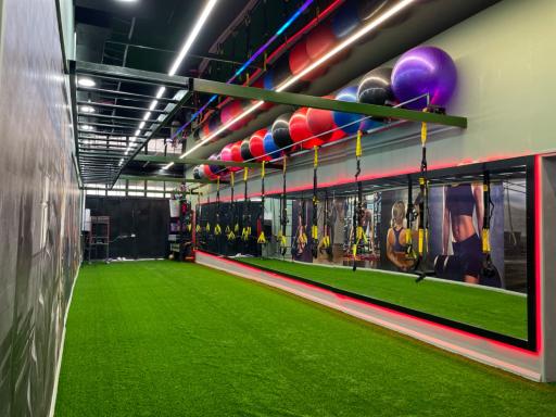 عکس باشگاه بدنسازی بانوان اکسیر