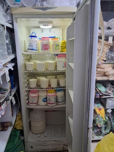 عکس یکبار مصرفی و لوازم قنادی