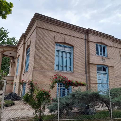 عکس باغ و عمارت امین الاسلامی