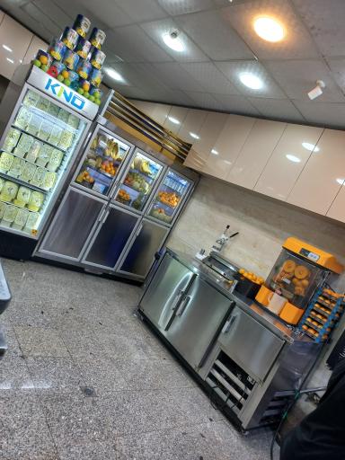 آبمیوه بستنی لاله پارک