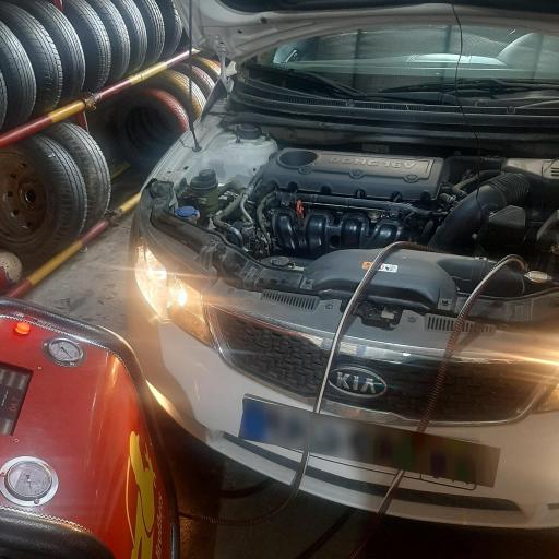 عکس اتوسرویس برادران اکرادی