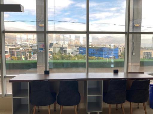 عکس کافی شاپ لوتوس