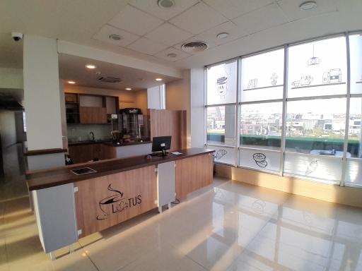 عکس کافی شاپ لوتوس