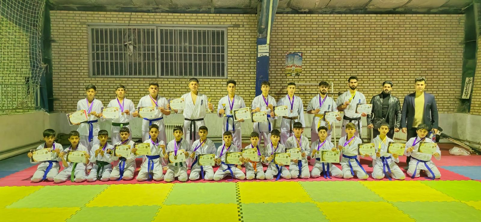 عکس باشگاه کاراته سردارسلیمانی