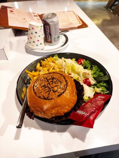 عکس رستوران دلفین