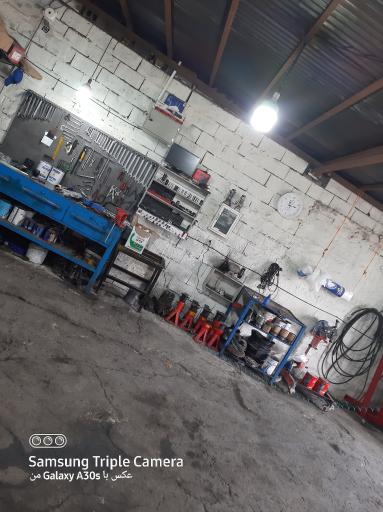 عکس تعمیرگاه تخصصی تبریز صنعت