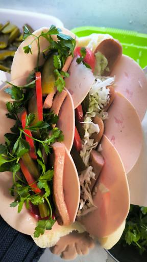 اغذیه دوست عزیز