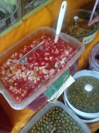 آبمیوه گیری ترشی فروشی و تصفیه گوجه فرنگی طبیعت