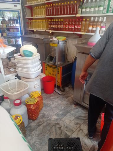 عکس آبمیوه گیری ترشی فروشی و تصفیه گوجه فرنگی طبیعت