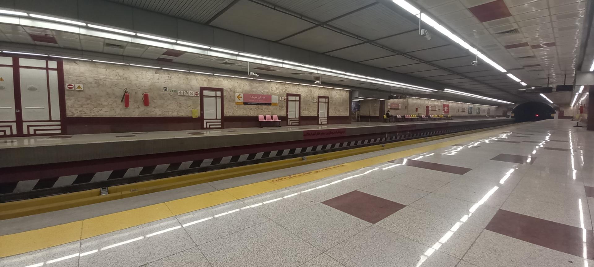 عکس ایستگاه مترو ميدان شهدا