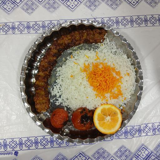 عکس تهیه غذای رهام