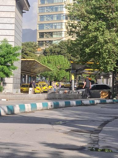 عکس پایانه تاکسیرانی نوبنیاد