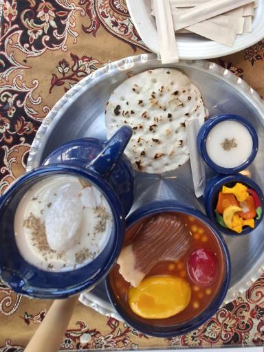 عکس رستوران گل سرخ