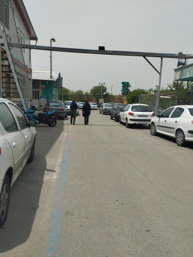 عکس بیمارستان روانپزشکی ایران (ملوک مطهری)