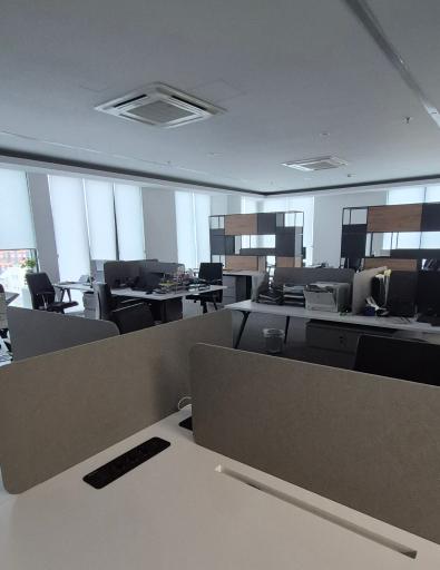 عکس شرکت فن آوری آزمایشگاهی