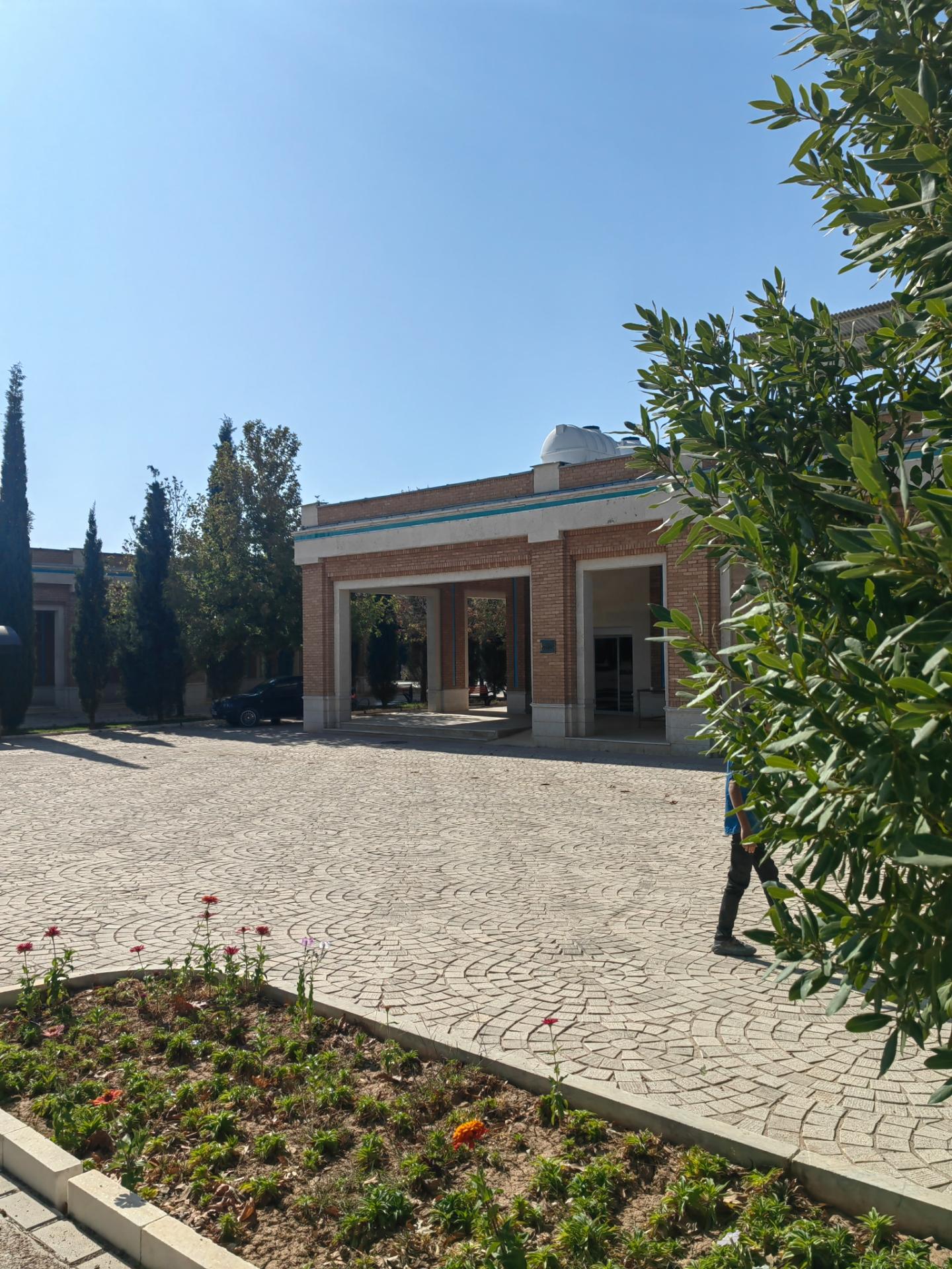 عکس آرامستان خرامه