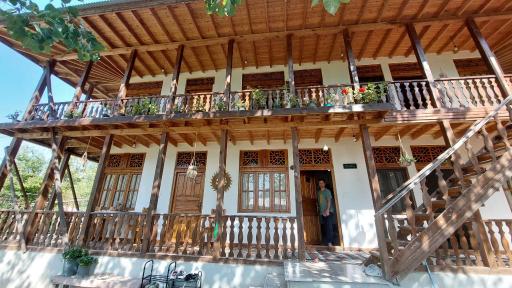 عکس اقامتگاه عمارت خورشید