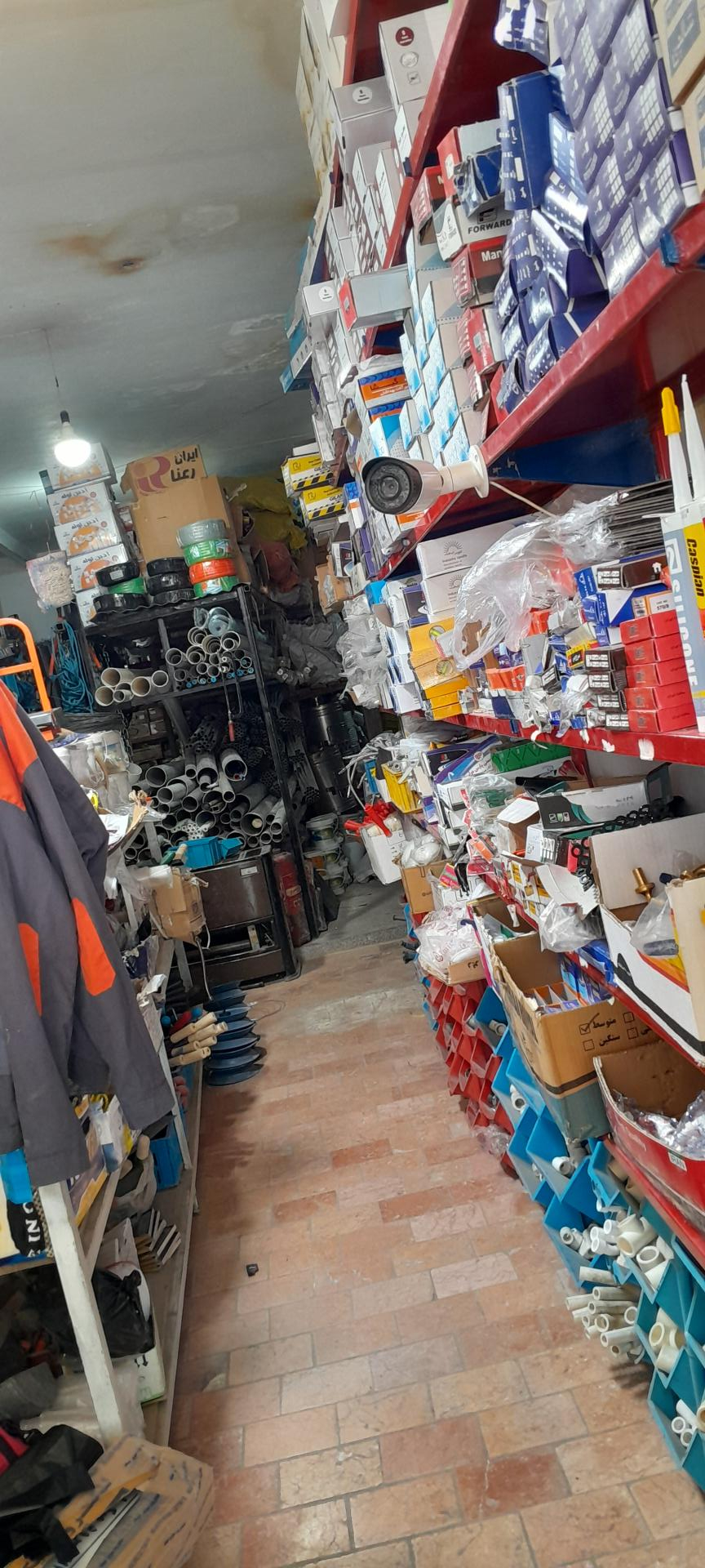 عکس ابزار ساختمانی و الکتریکی نوریان 