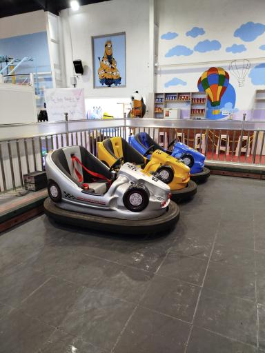 عکس شهربازی سرپوشیده گیان پارک