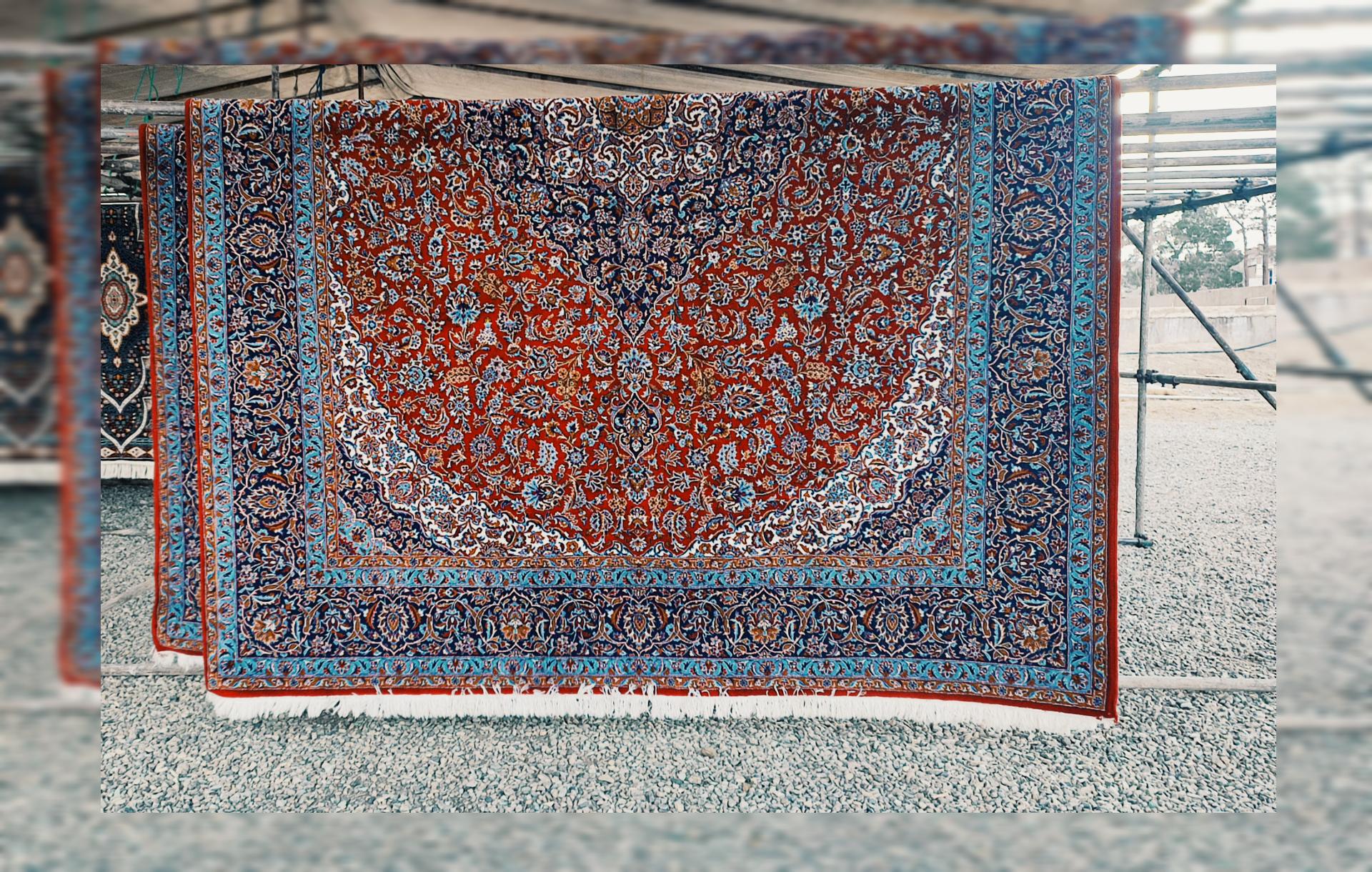 عکس قالیشویی صابر