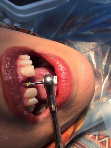 عکس دندانپزشکی دکتر وحید خان بیکی 