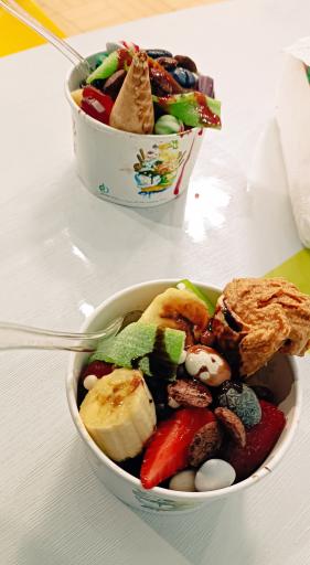 عکس سلف بستنی شاپرک