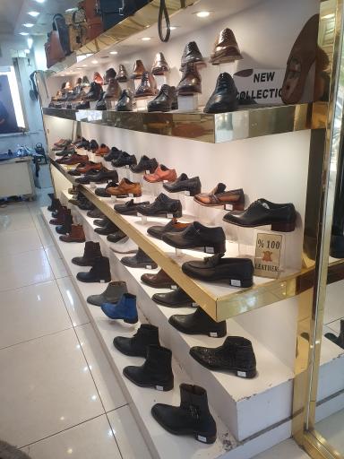 عکس نمایشگاه دائمی چرم سی سی