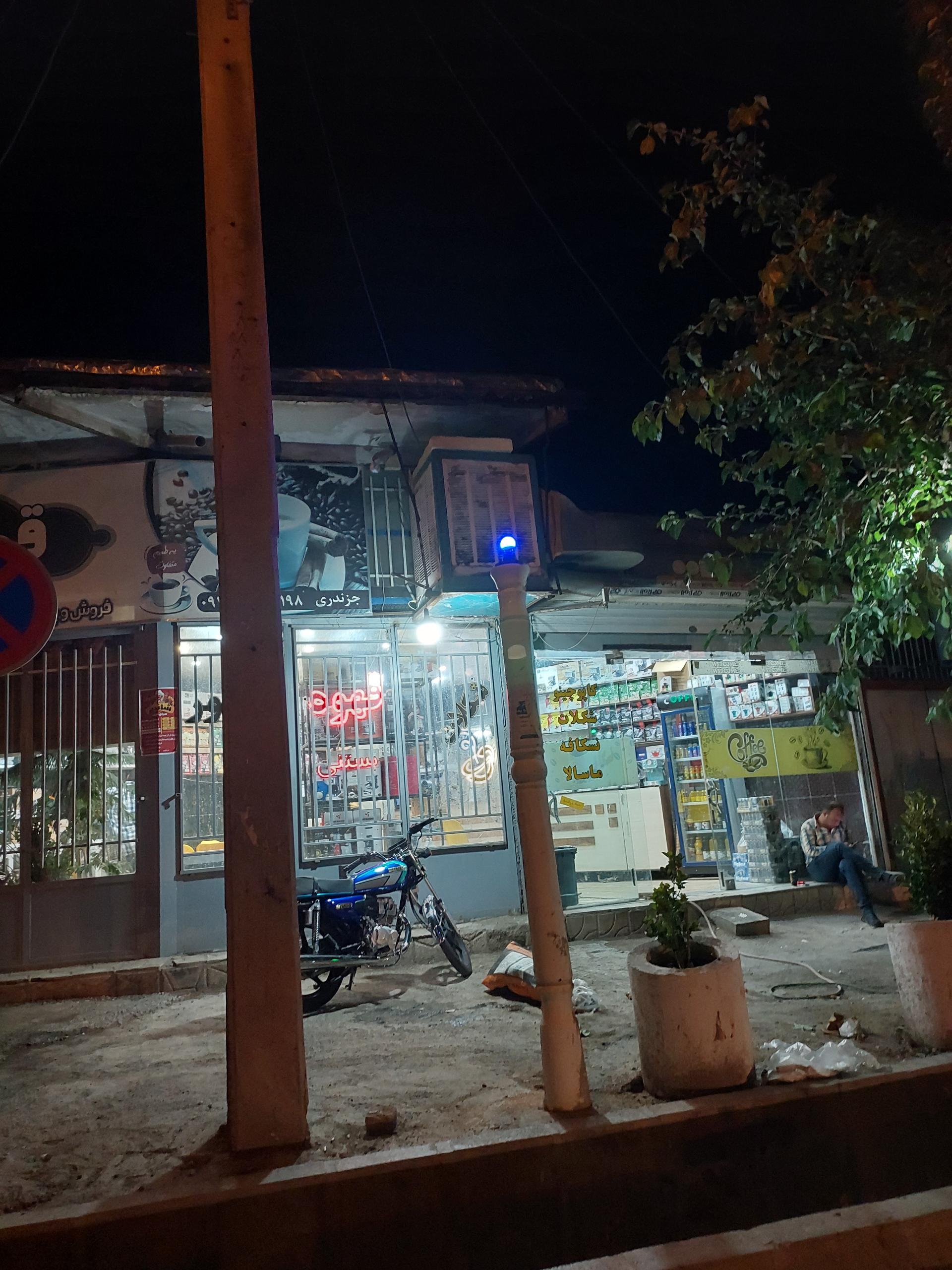 عکس کافه سناتور