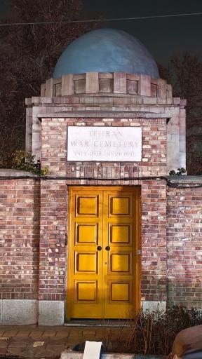 عکس قبرستان سربازان جنگهای جهانی اول و دوم